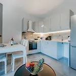 Eramel Cozy With Sea View Apartmán