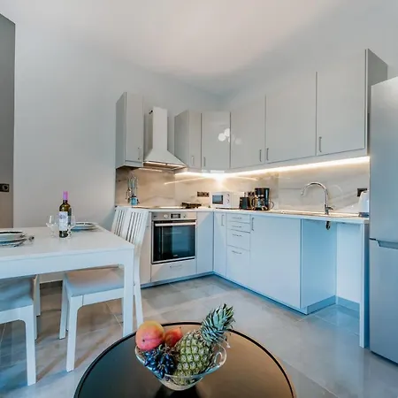 Eramel Cozy With Sea View Daire