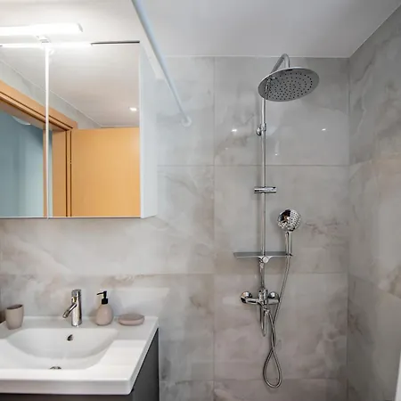 Апартаменты Eramel Cozy With Sea View Sgourou