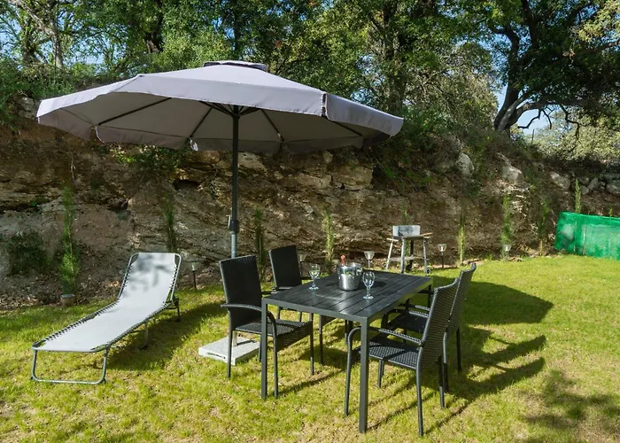 アパート Eramel Cozy With Sea View Sgourou