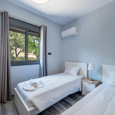 Eramel Cozy With Sea View Apartament *